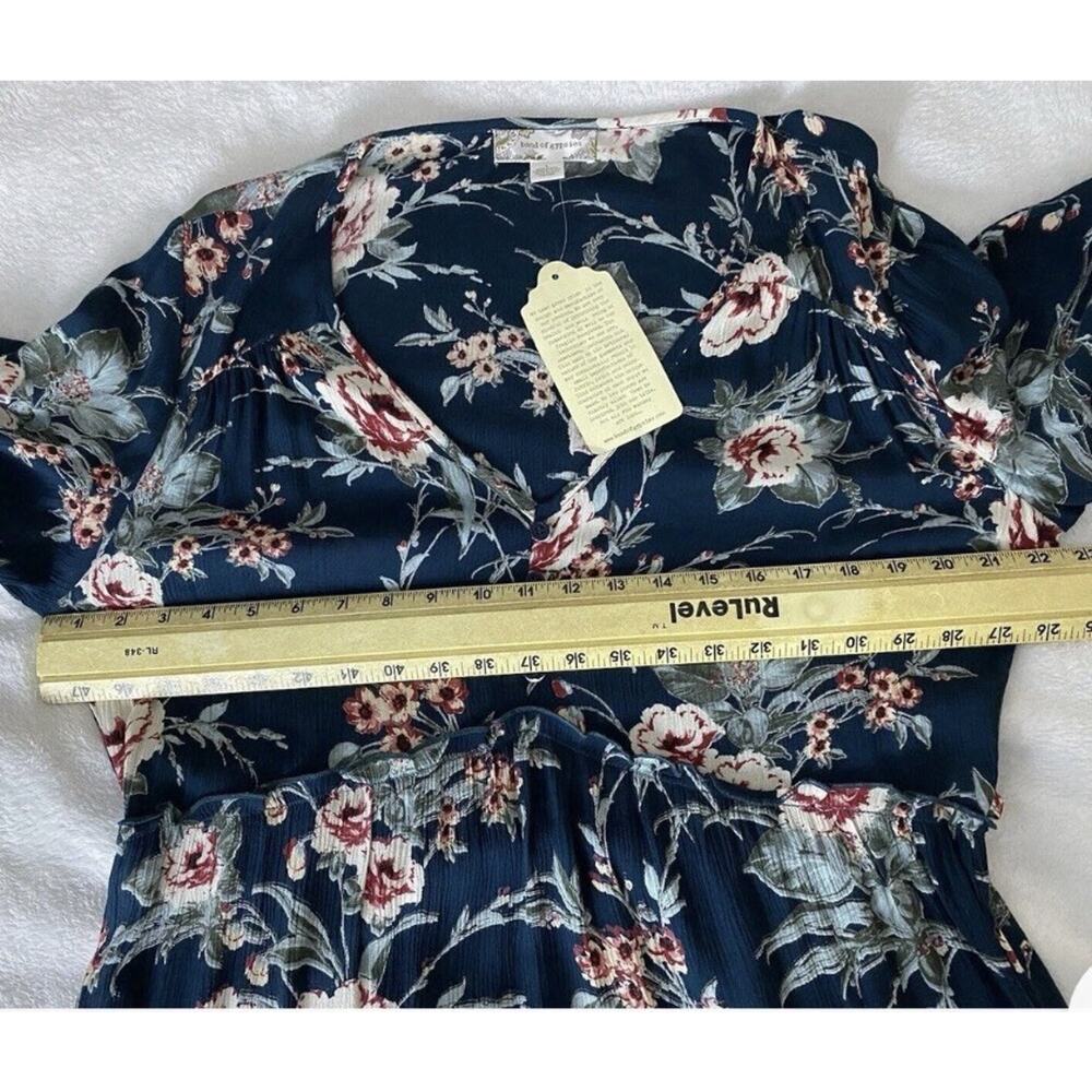 Band of Gypsies NWT Dark Floral Boho Bell Sleeve Midi Dress Large - Picture 10 of 11